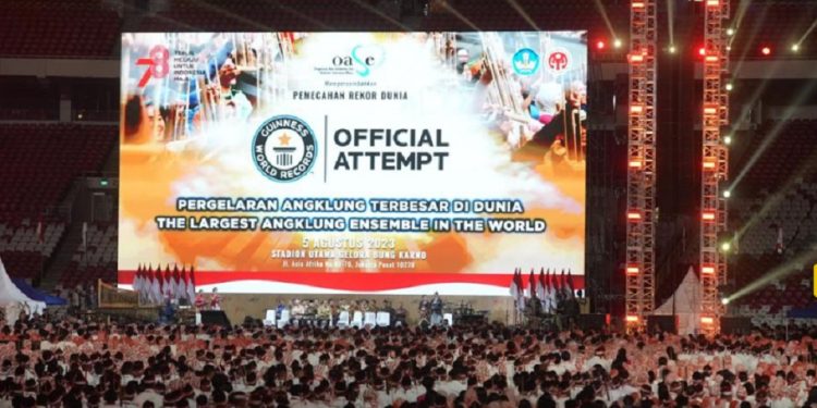 Songsong HUT ke-78, Indonesia Pecahkan Rekor Pertunjukan Angklung Terbesar