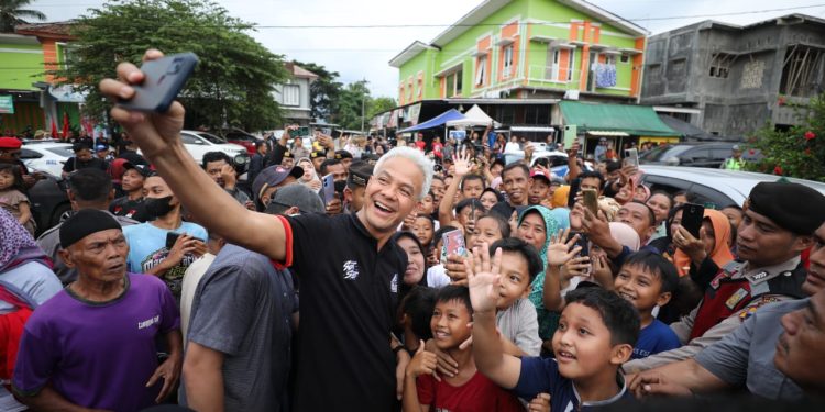 Ganjar, Maruarar Sirait