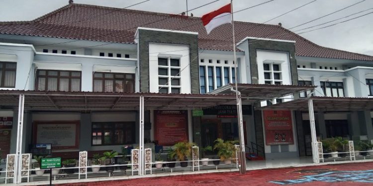 Modus Baru, Bola Tenis Berisi Sabu